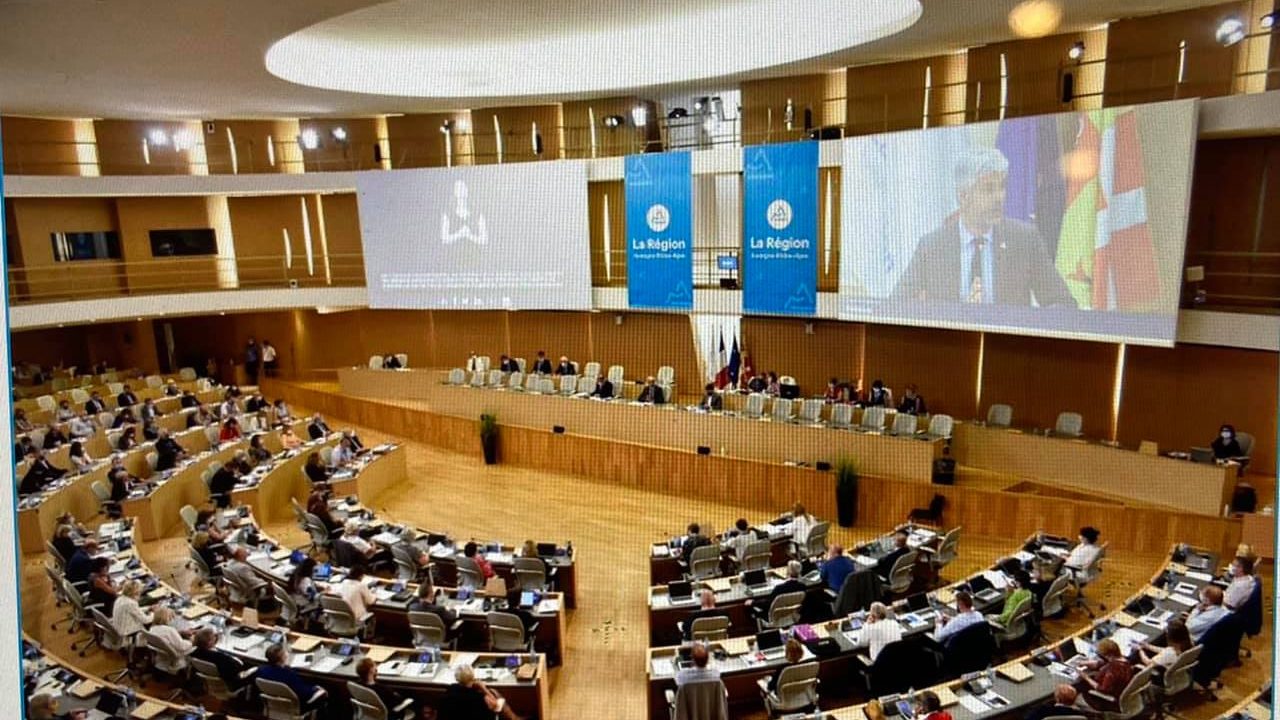 🔵🔵🔵 Session du Conseil régional Auvergne Rhône-Alpes.