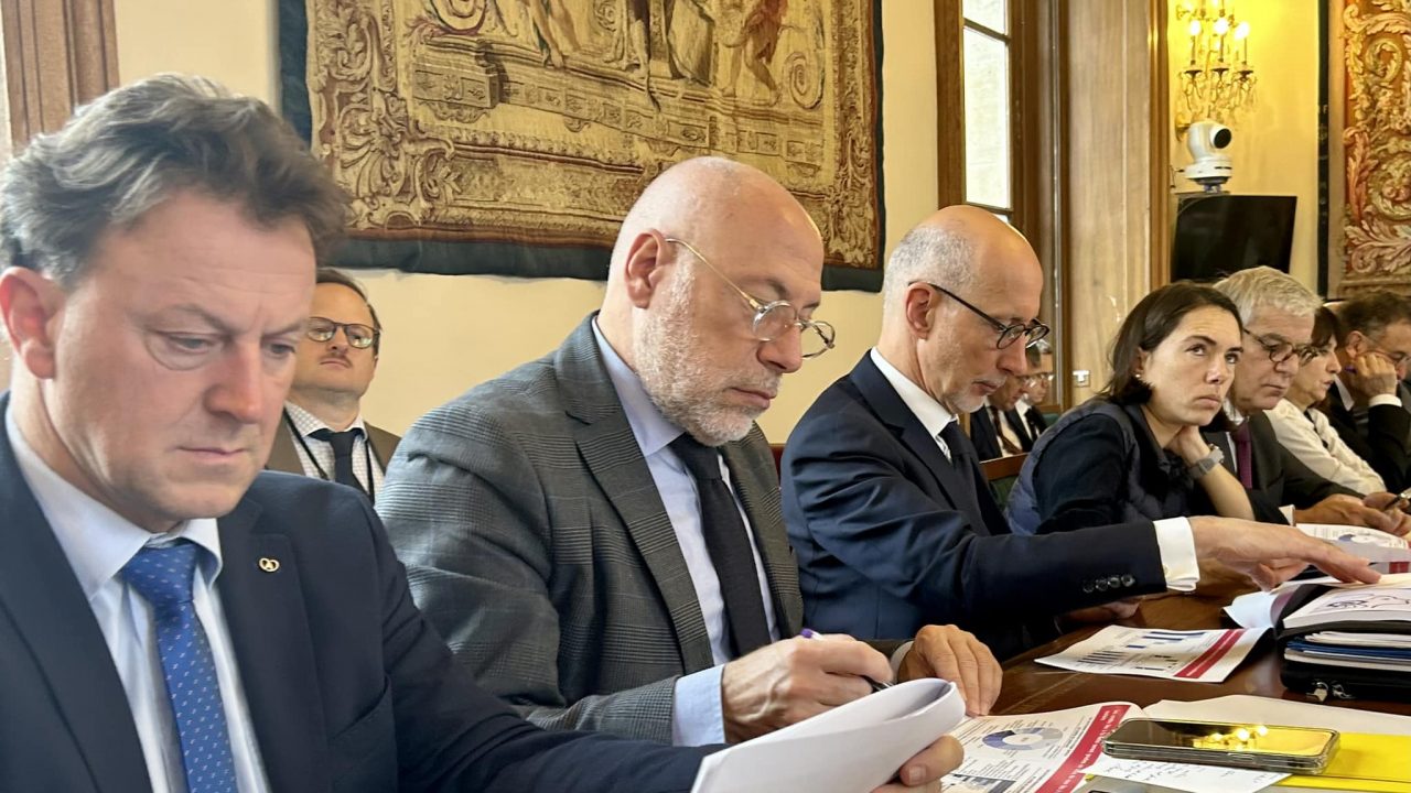 Examen du projet de loi de finances pour 2024 : 50 ans de déficits