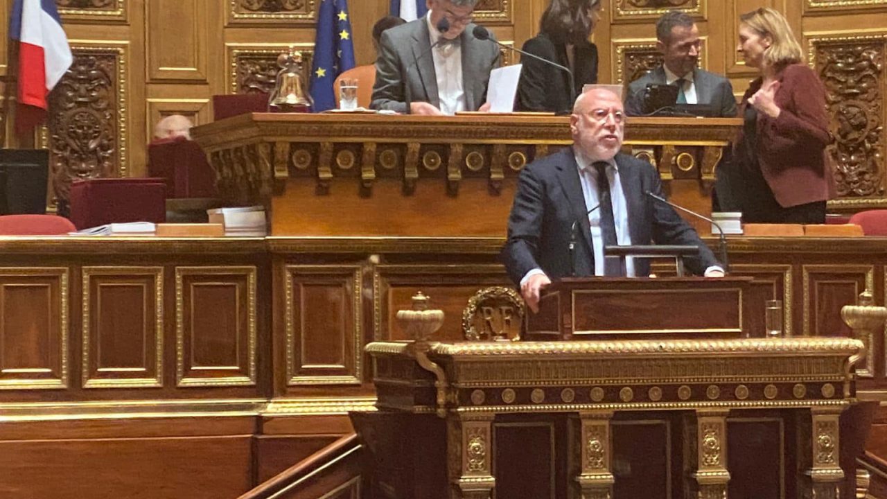 Adoption des crédits de la mission « Relations avec les Collectivités Territoriales »