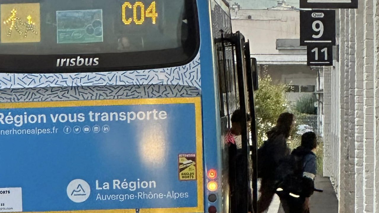 Transports scolaires : Réunion de travail avec les communautés de communes du Cantal