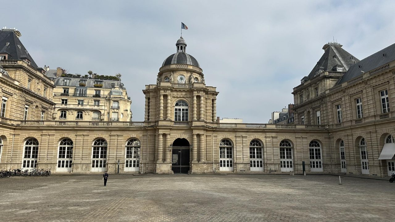 Rapport public annuel de la Cour des comptes dédié à la jeunesse.