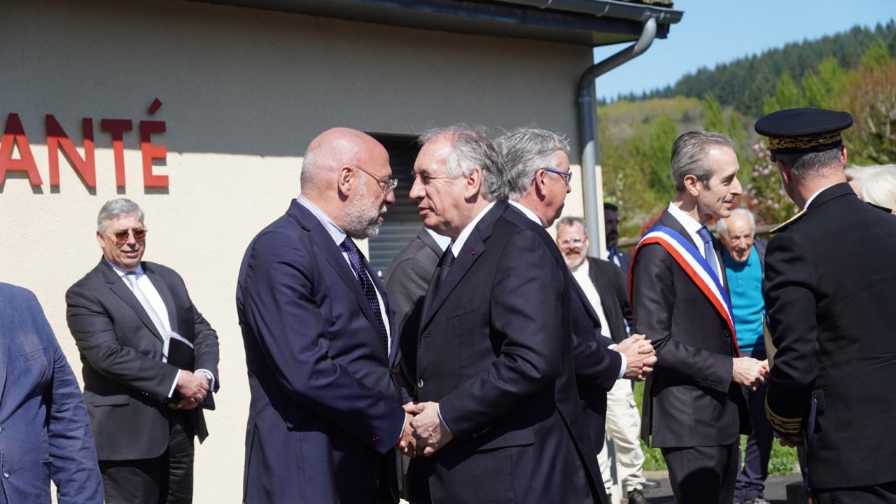 François Bayrou en visite dans le Cantal