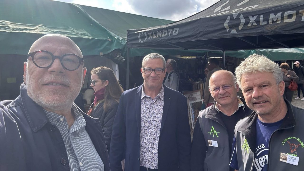 Chemins cantaliens : Foire à la brocante d’Allanche – Passage au marché de Murat