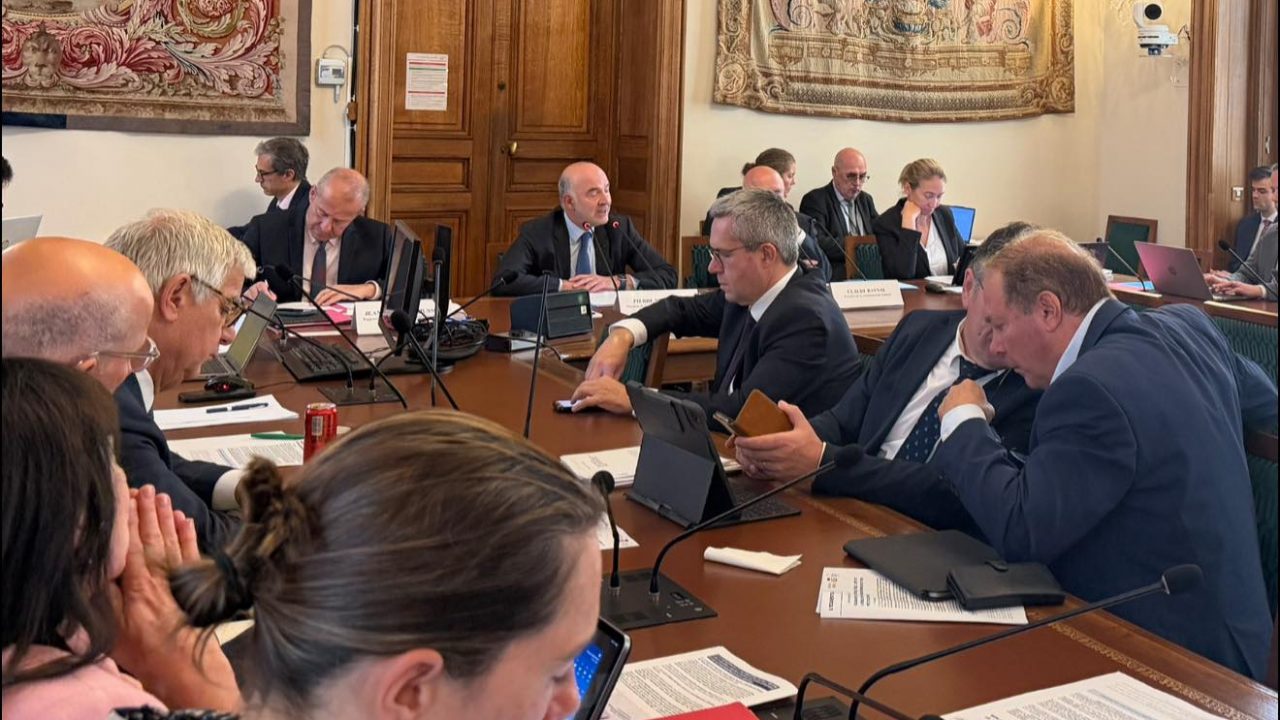 Présentation du PLF en commission des finances – Discours du Premier ministre et réponses des group…