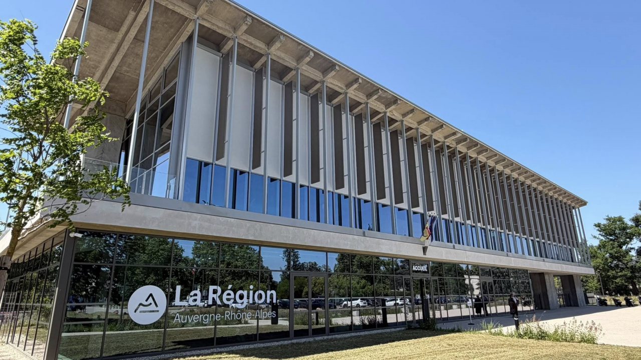 Séminaire des élus régionaux au Campus Région du Numérique à Charbonnières-les-Bains