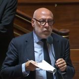 Adoption du projet de loi portant simplification des normes applicables aux collectivités territoria...