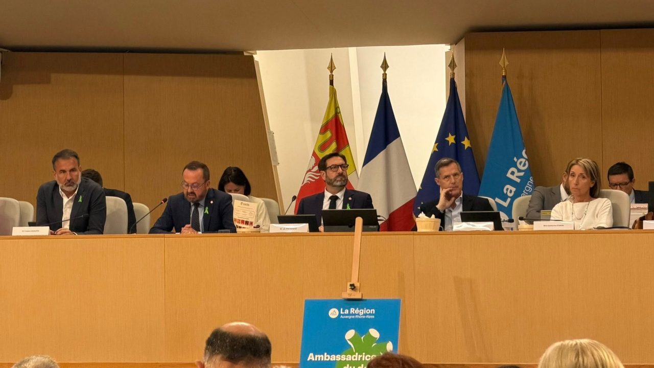 Session du Conseil régional Auvergne Rhône Alpes à Lyon….